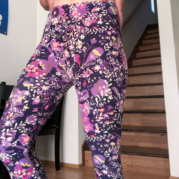 LuLaRoe Pants - Purple/pink flower patterned LuLaRoe leggings!